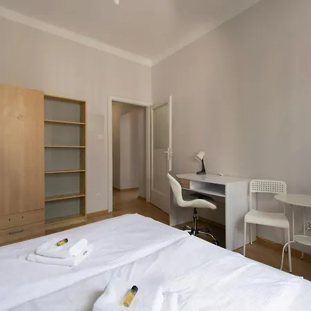 アパート Retro Apartmentments Lobzowska Street クラクフ