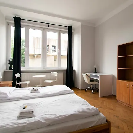 Retro Apartmentments Lobzowska Street アパート *