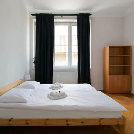 Retro Apartmentments Lobzowska Street Appartement Krakau