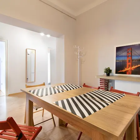 Retro Apartmentments Lobzowska Street Апартаменты