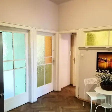 Retro Apartmentments Lobzowska Street * Cracovia