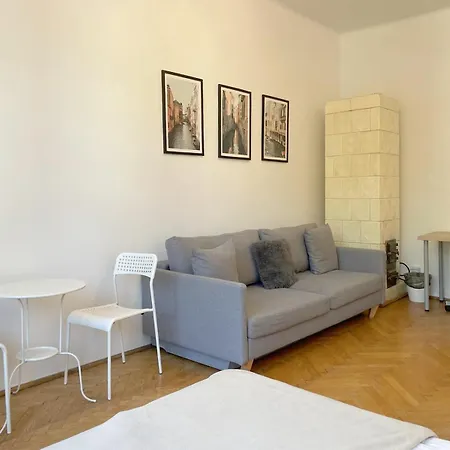 Retro Apartmentments Lobzowska Street Апартаменты *