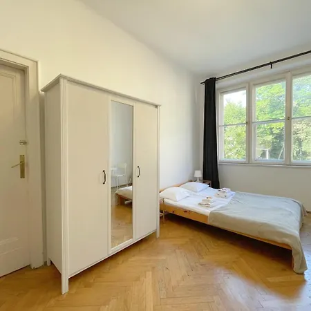 Retro Apartmentments Lobzowska Street Апартаменты