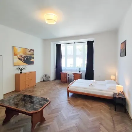 Retro Apartmentments Lobzowska Street Apartment *